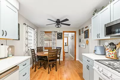 10104 S Turner Avenue, Evergreen Park, IL 60805 - Photo 11