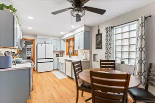 10104 S Turner Ave, Evergreen Park, IL 60805 - Photo 15