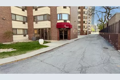 7337 S South Shore Drive #717, Chicago, IL 60649 - Photo 3