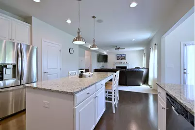 819 Glacial Falls Drive, Gilberts, IL 60136 - Photo 11