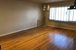 1674 Maple St, Des Plaines, IL 60018 - Photo 9