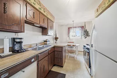 13935 Laramie Avenue #220, Crestwood, IL 60418 - Photo 5