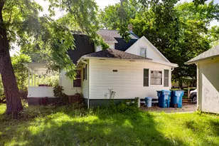 249 W Graham St, Dixon, IL 61021 - Photo 5