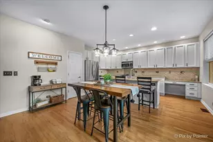 361 Oakmont Dr, Cary, IL 60013 - Photo 11