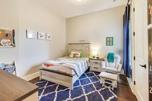 2136 W Belmont Ave, Chicago, IL 60618 - Photo 17