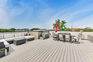 2136 W Belmont Ave, Chicago, IL 60618 - Photo 21