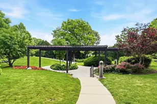 6 Oak Brook Club Dr, Oak Brook, IL 60523 - Photo 17