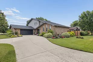 12309 Partridge Ln, Orland Park, IL 60467 - Photo 3