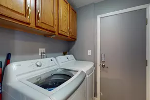684 Huntington Dr, Carol Stream, IL 60188 - Photo 13