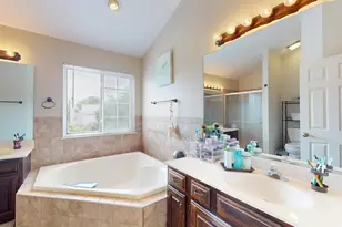 684 Huntington Dr, Carol Stream, IL 60188 - Photo 21