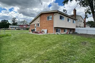 7030 W Carol Ave, Niles, IL 60714 - Photo 3