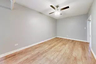 6446 N Claremont Ave, Chicago, IL 60645 - Photo 7