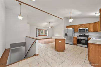 5214 Parkview Drive, McCullom Lake, IL 60050 - Photo 11