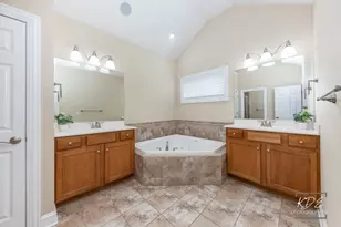 662 Omaha Dr, Yorkville, IL 60560 - Photo 17