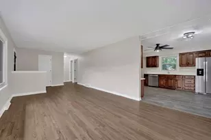 33298 N Eastwood Rd, Grayslake, IL 60030 - Photo 7