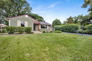 33298 N Eastwood Rd, Grayslake, IL 60030 - Photo 3