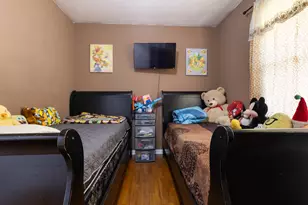 320 Dawn Ave, Rockford, IL 61107 - Photo 9