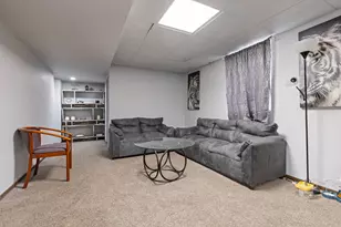 320 Dawn Ave, Rockford, IL 61107 - Photo 15