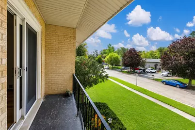 31 Green Oaks Drive #B, Crystal Lake, IL 60014 - Photo 3