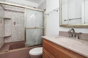 883 Hastings Ln, Hanover Park, IL 60133 - Photo 19