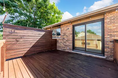 11134 S Sawyer Avenue, Chicago, IL 60655 - Photo 17