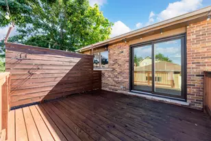 11134 S Sawyer Ave, Chicago, IL 60655 - Photo 17