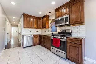 11134 S Sawyer Ave, Chicago, IL 60655 - Photo 5