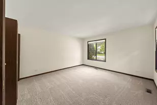 2S640 Continental Dr, Warrenville, IL 60555 - Photo 15