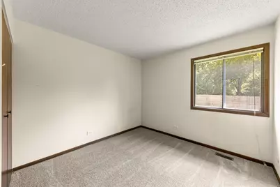 2S640 Continental Drive, Warrenville, IL 60555 - Photo 11