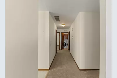 2S640 Continental Drive, Warrenville, IL 60555 - Photo 9