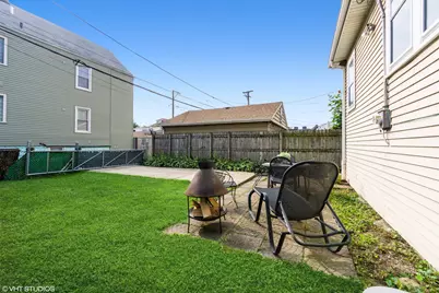 3255 N Kildare Avenue, Chicago, IL 60641 - Photo 19
