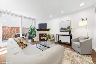 2415 N Janssen Ave, Chicago, IL 60614 - Photo 3
