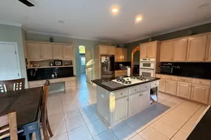 336 Tuttle Dr, Bloomingdale, IL 60108 - Photo 7