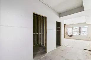 8551 S Ashland Ave, Chicago, IL 60620 - Photo 11