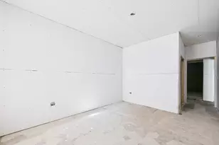 8551 S Ashland Ave, Chicago, IL 60620 - Photo 17