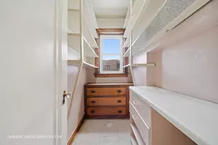 2045 W Farragut Ave, Chicago, IL 60625 - Photo 21