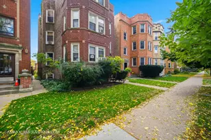 2045 W Farragut Ave, Chicago, IL 60625 - Photo 3