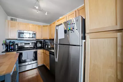 655 W Irving Park Road #2704, Chicago, IL 60613 - Photo 11