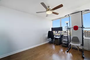 655 W Irving Park Rd, Chicago, IL 60613 - Photo 7