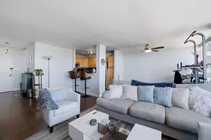 655 W Irving Park Rd, Chicago, IL 60613 - Photo 5