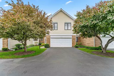 825 Braeman Court, Libertyville, IL 60048 - Photo 1