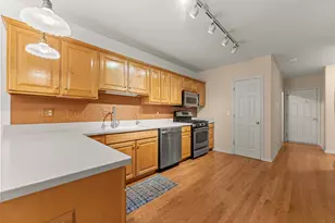 825 Braeman Ct, Libertyville, IL 60048 - Photo 11
