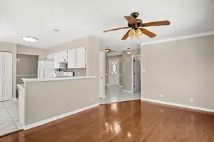 345 Mayfair Ln, South Elgin, IL 60177 - Photo 13