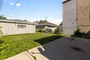 2166 N Moody Ave, Chicago, IL 60639 - Photo 27