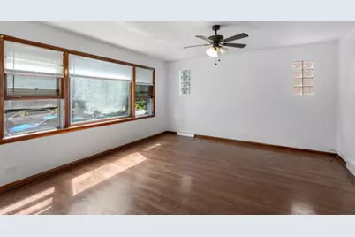 2166 N Moody Avenue, Chicago, IL 60639 - Photo 11