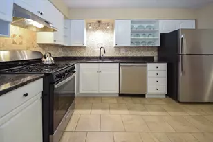 8999 Kennedy Dr, Des Plaines, IL 60016 - Photo 7