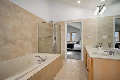 8938 Keeler Avenue, Skokie, IL 60076 - Photo 19