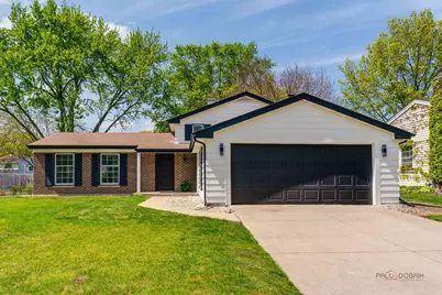812 Lehigh Lane, Buffalo Grove, IL 60089 - Photo 1