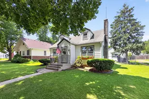 908 N 9th St, Rochelle, IL 61068 - Photo 3