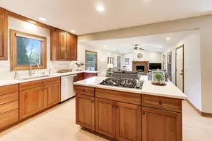 2006 N Elizabeth Dr, Arlington Heights, IL 60004 - Photo 13